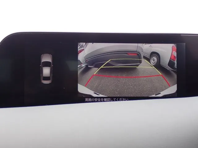 ＭＡＺＤＡ３　セダン（マツダ）の車両写真