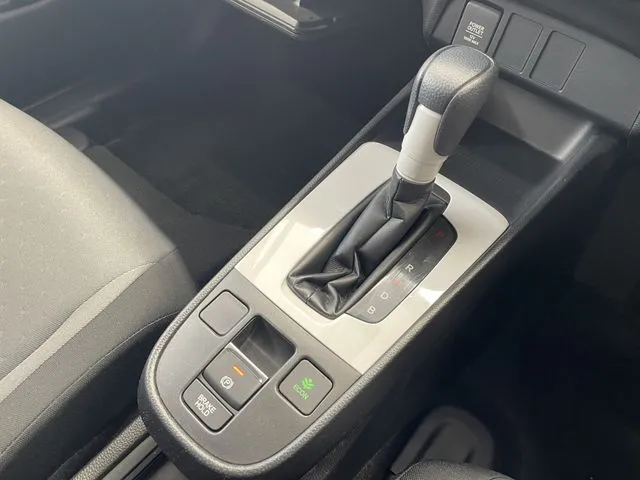 ホンダ　フィット　ｅ：ＨＥＶ