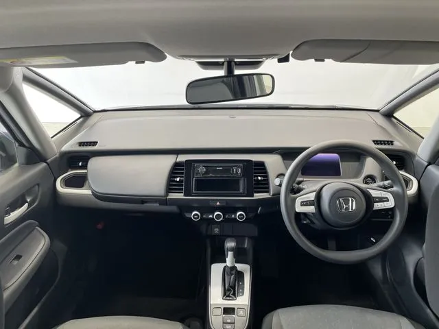ホンダ　フィット　ｅ：ＨＥＶ