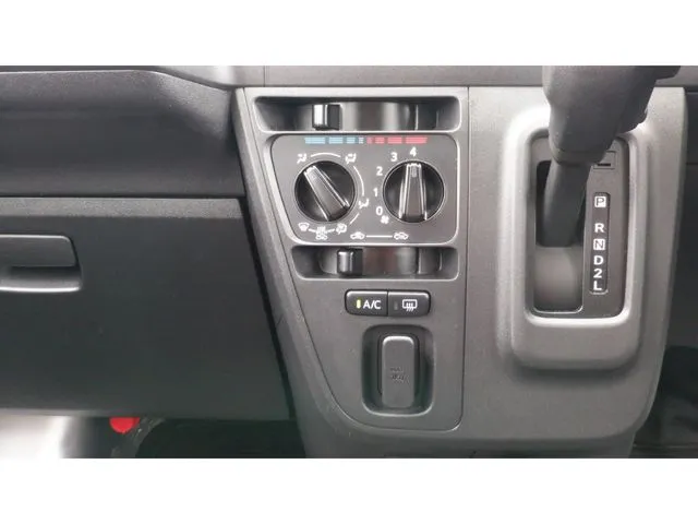 ダイハツ　ハイゼットカーゴ