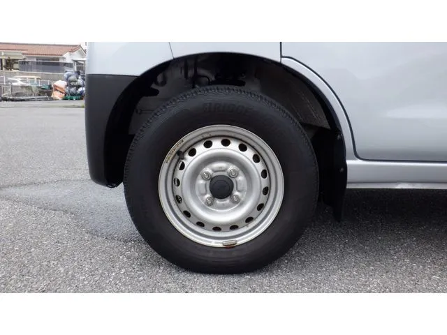 ダイハツ　ハイゼットカーゴ