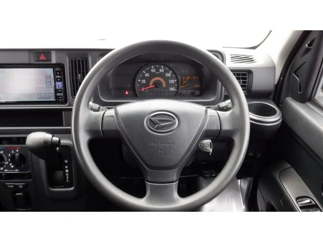 ダイハツ　ハイゼットカーゴ