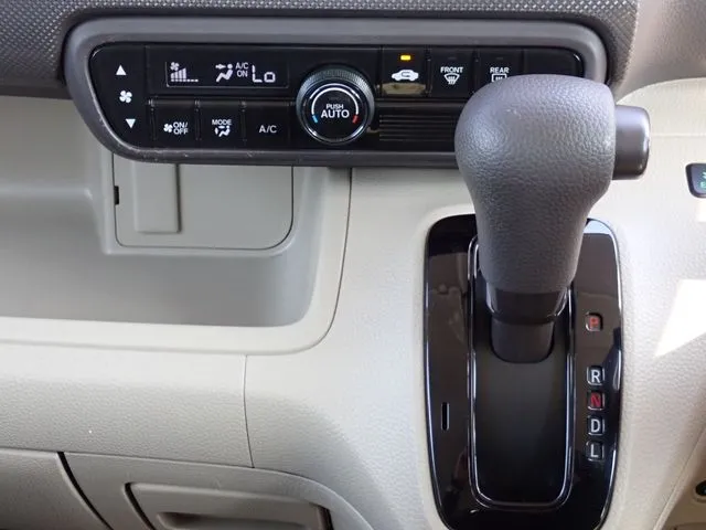 ホンダ　Ｎ　ＢＯＸ