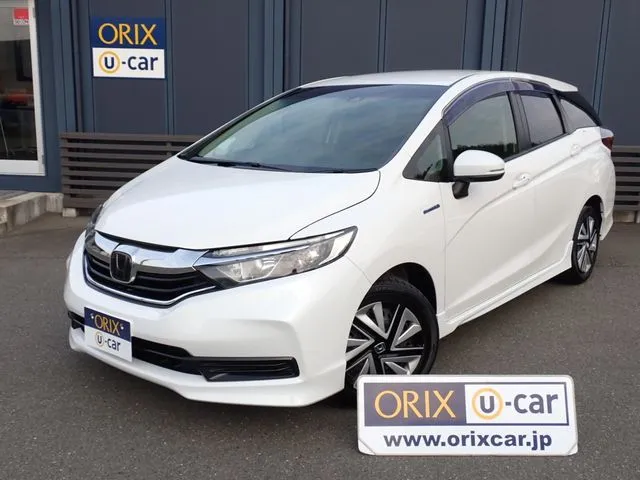 ホンダ　シャトル　ハイブリッド