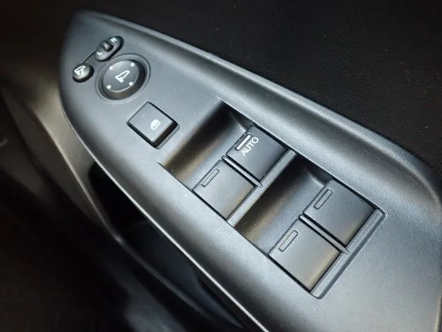 ホンダ　シャトル　ハイブリッド