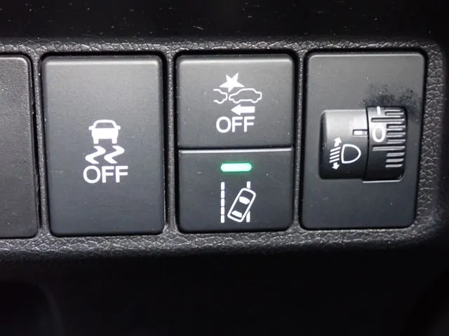 ホンダ　シャトル　ハイブリッド