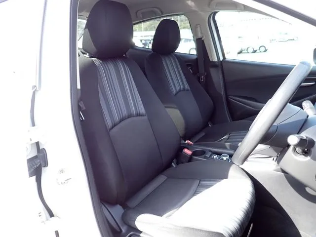 マツダ　ＭＡＺＤＡ２