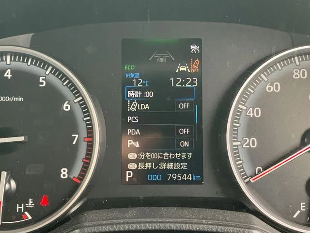 トヨタ　ノア　４ＷＤ