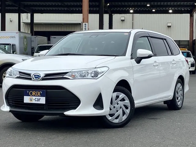 トヨタ　カローラフィールダー　ハイブリッド