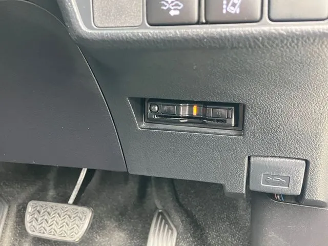 トヨタ　カローラフィールダー　ハイブリッド