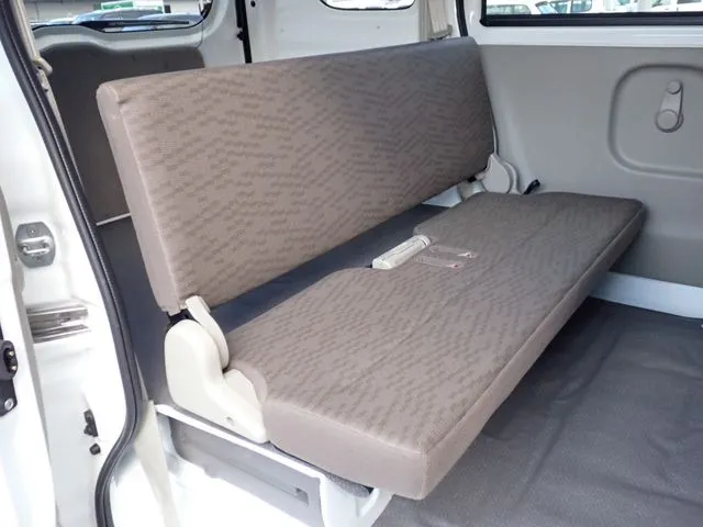 スズキ　エブリイバン