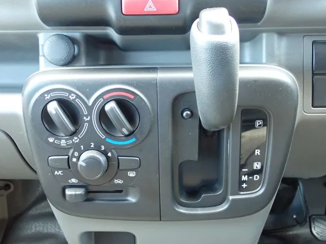 スズキ　エブリイバン