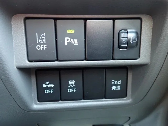 エブリイバン　４ＷＤ（スズキ）の車両写真