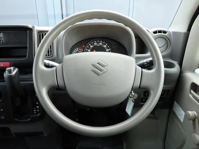 エブリイバン　４ＷＤ（スズキ）の車両写真