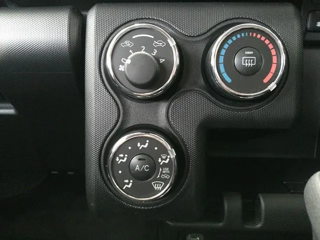 トヨタ　プロボックスバン　４ＷＤ