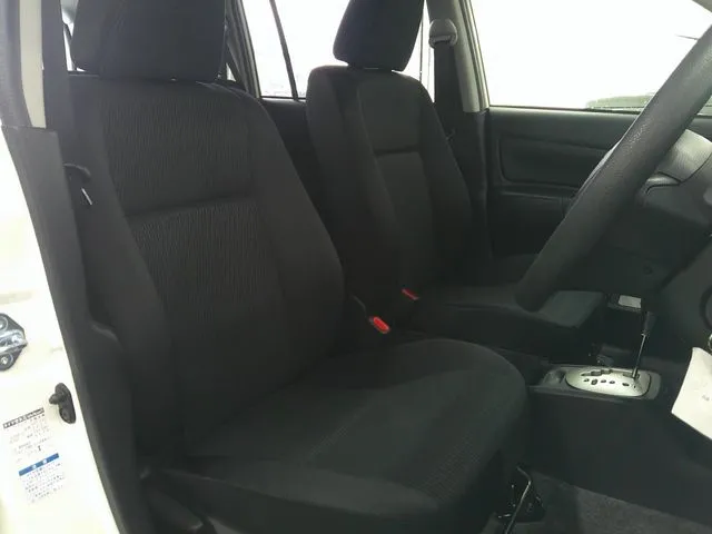 トヨタ　プロボックスバン　４ＷＤ