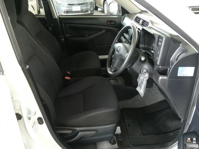 プロボックスバン　ハイブリッド（トヨタ）の車両写真