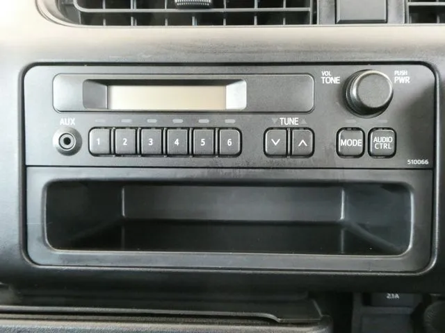 プロボックスバン　ハイブリッド（トヨタ）の車両写真