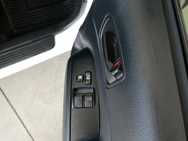 プロボックスバン　ハイブリッド（トヨタ）の車両写真