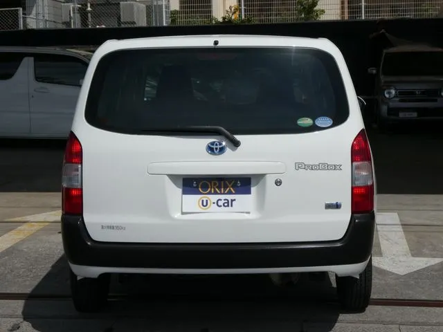 プロボックスバン　ハイブリッド（トヨタ）の車両写真