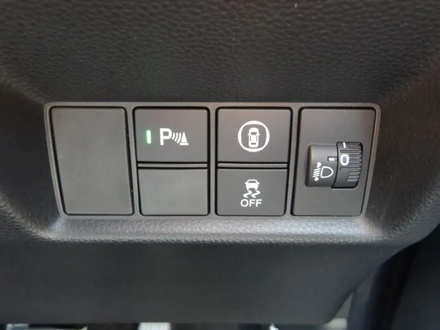 フィット　ｅ：ＨＥＶ（ホンダ）の車両写真