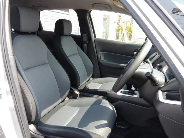 フィット　ｅ：ＨＥＶ（ホンダ）の車両写真