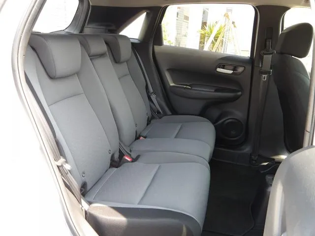 フィット　ｅ：ＨＥＶ（ホンダ）の車両写真