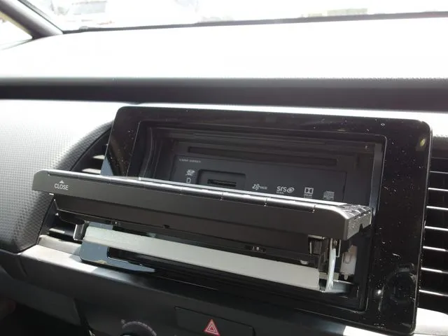 フィット　ｅ：ＨＥＶ（ホンダ）の車両写真