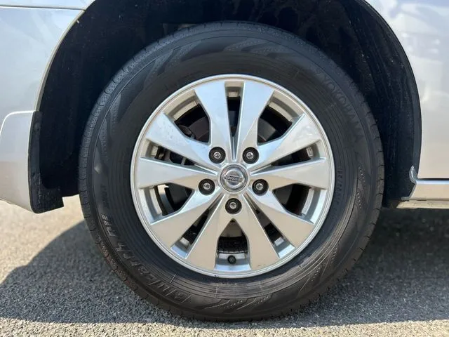 セレナ　Ｓハイブリッド（ニッサン）の車両写真