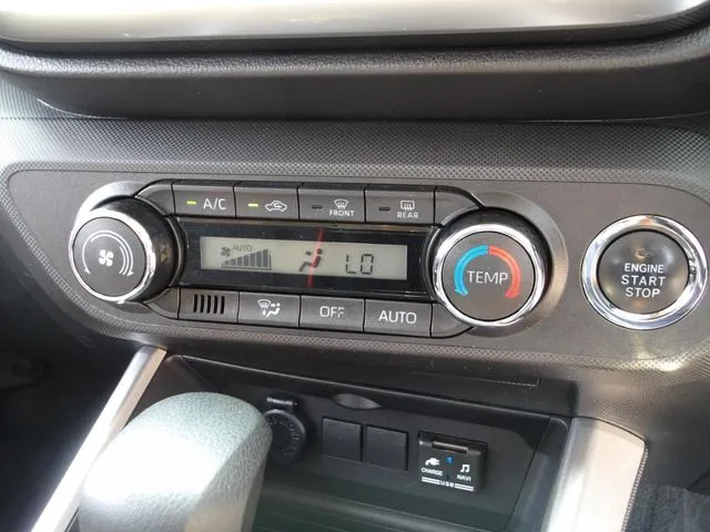 ロッキー（ダイハツ）の車両写真