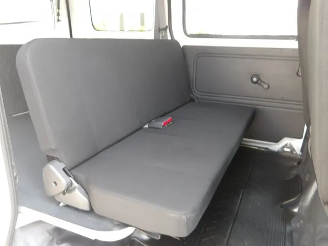 サンバーバン　４ＷＤ（スバル）の車両写真