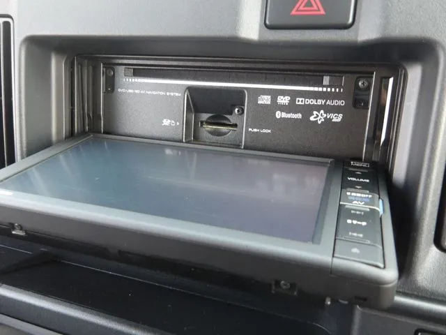 サンバーバン　４ＷＤ（スバル）の車両写真