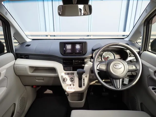 ムーヴ（ダイハツ）の車両写真