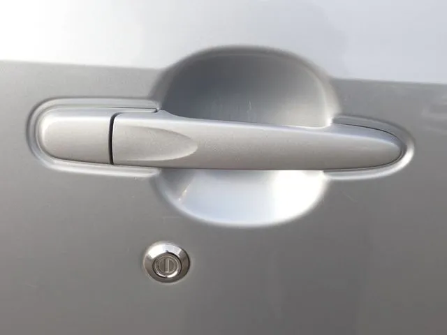 ムーヴ（ダイハツ）の車両写真