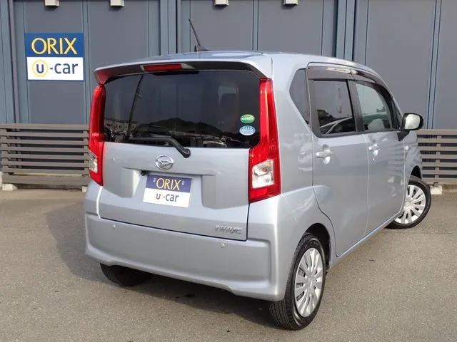 ムーヴ（ダイハツ）の車両写真