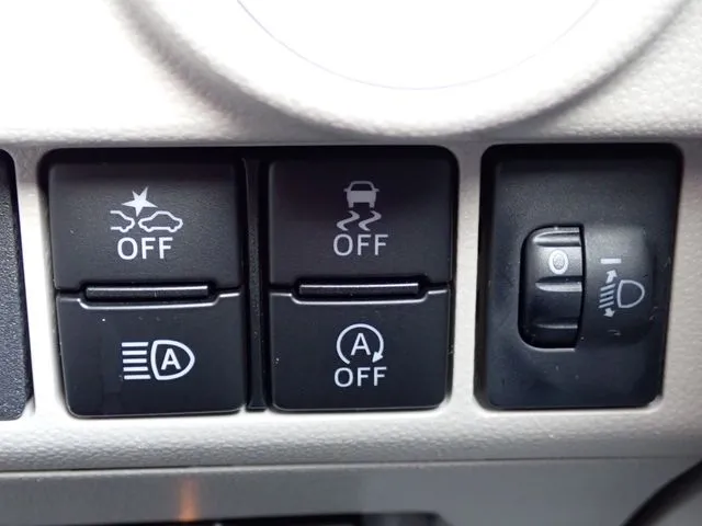 ムーヴ（ダイハツ）の車両写真