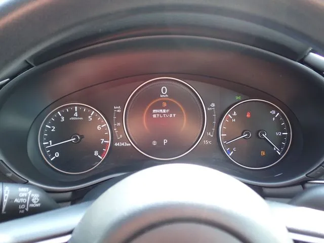 ＭＡＺＤＡ３　セダン（マツダ）の車両写真