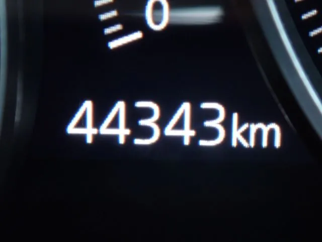 ＭＡＺＤＡ３　セダン（マツダ）の車両写真