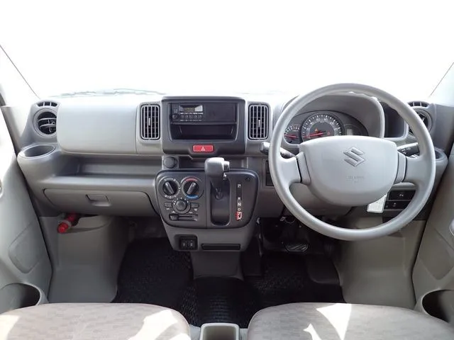 エブリイバン（スズキ）の車両写真