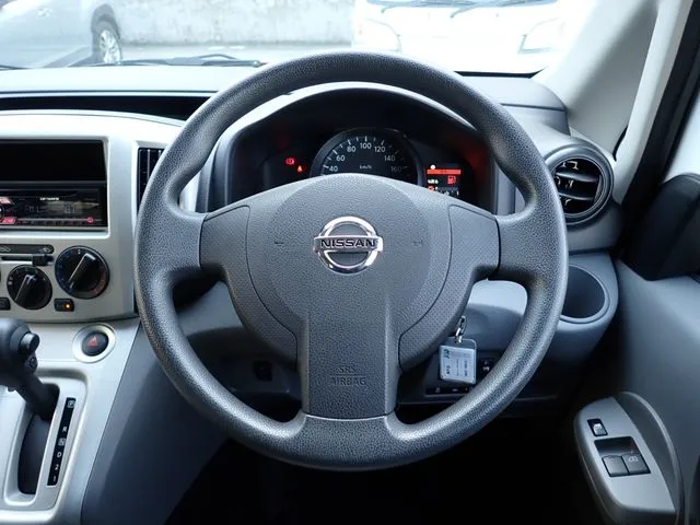 NV200バネットバン(ニッサン)の車両写真