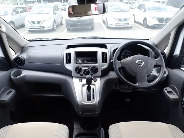 NV200バネットバン(ニッサン)の車両写真