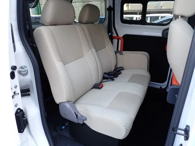 NV200バネットバン(ニッサン)の車両写真