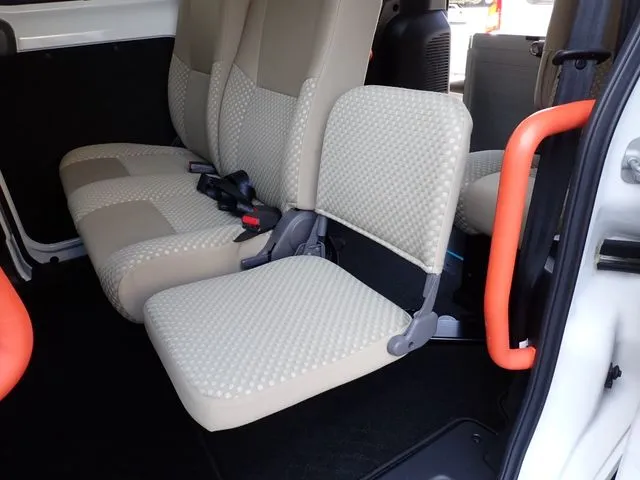 NV200バネットバン(ニッサン)の車両写真