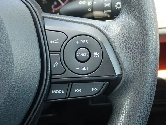 RAV4 4WD(トヨタ)の車両写真