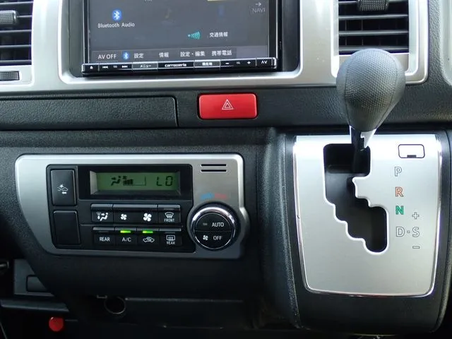 ハイエースバン　２ＷＤ（トヨタ）の車両写真