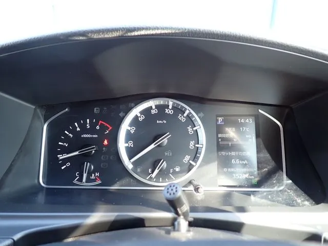 ハイエースバン　２ＷＤ（トヨタ）の車両写真