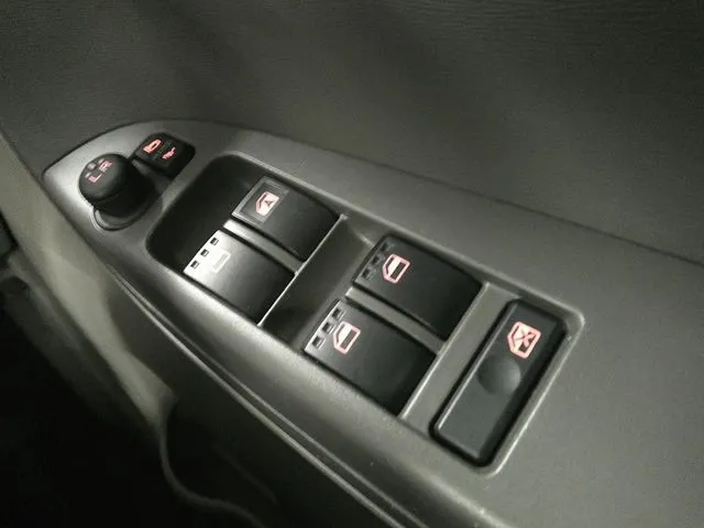 タント　４ＷＤ（ダイハツ）の車両写真