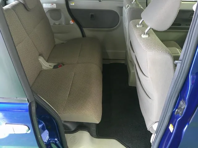 タント　４ＷＤ（ダイハツ）の車両写真