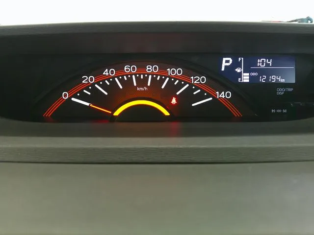 タント　４ＷＤ（ダイハツ）の車両写真