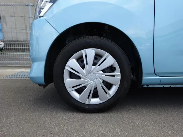 ミラ　イース（ダイハツ）の車両写真
